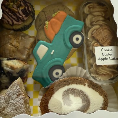 Assorted Fall Bakery Box