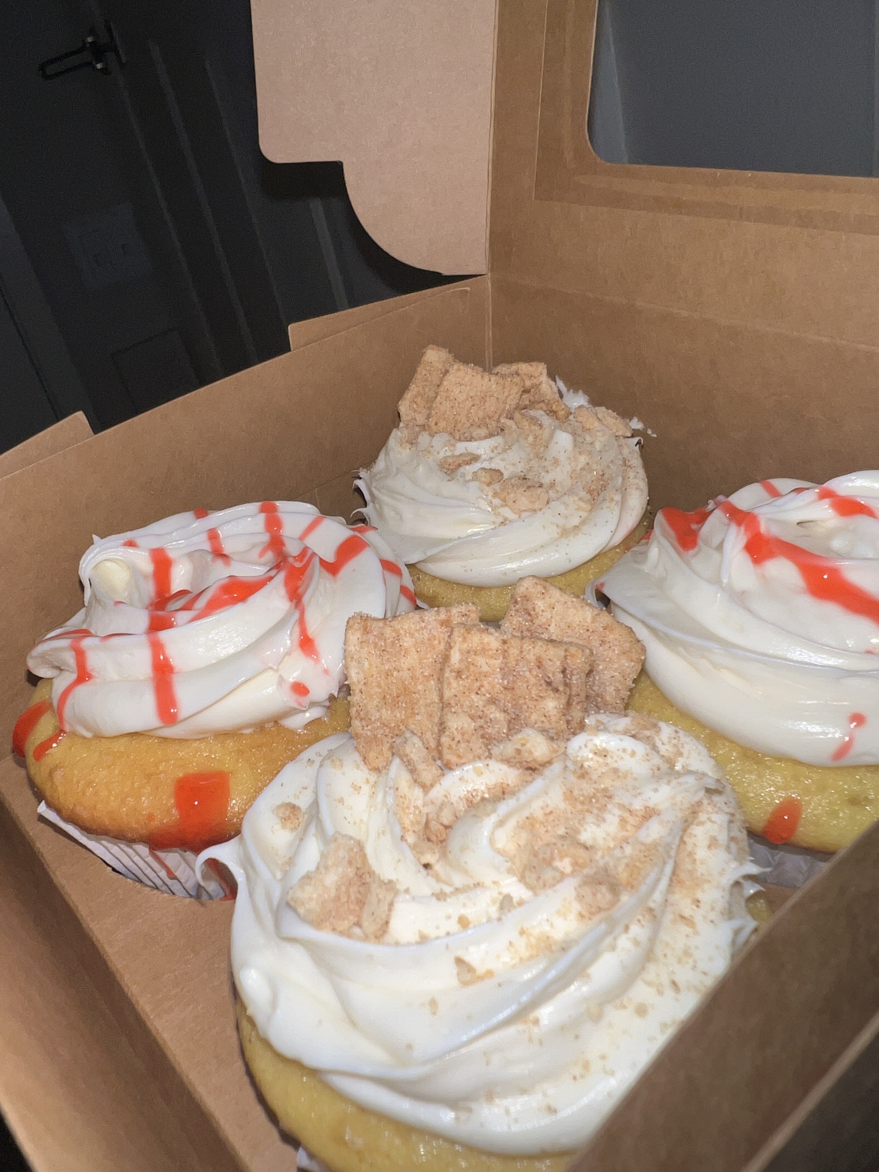 Cinnamon Toast Crunch Cupcakes