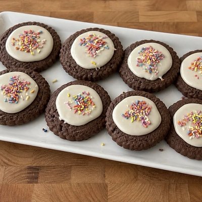 🌈 Old-Fashioned Chocolate Sugar Cookies