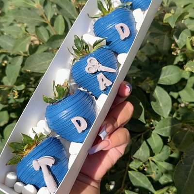 Blue Chocolate Covered Strawberries 
