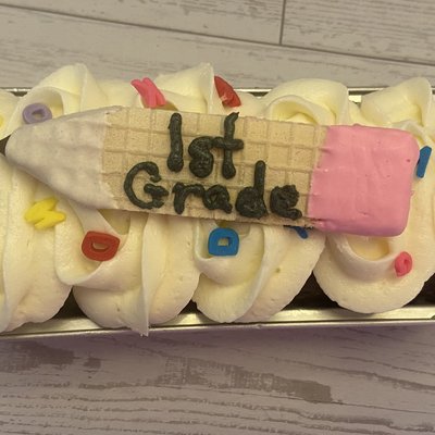 Back To School Mini Cakes