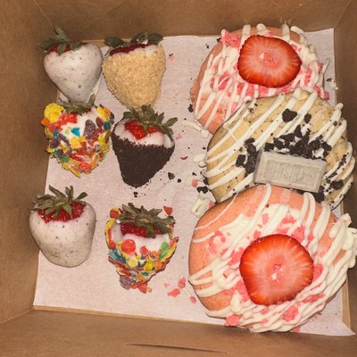 6 ct. Strawberry w/ 3 ct. Cookies 
