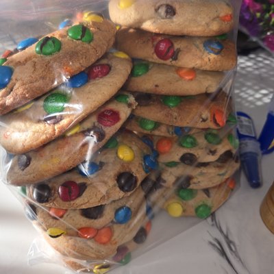 Chocolate Chip/ M&M cookie 4oz