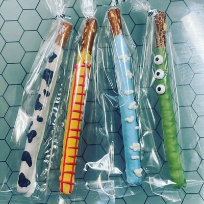 Pretzel Rods