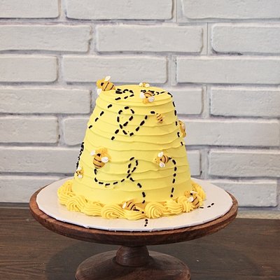 Busy Bee Cake🐝