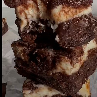Dark Chocolate Cheesecake Brownie