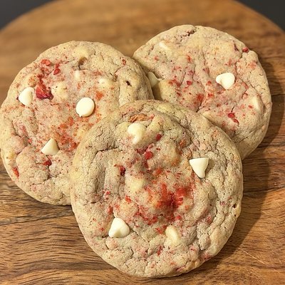 Strawberry Cheesecake Cookies