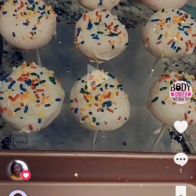 Vanilla Cake Pops