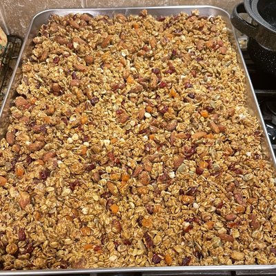 Deck the Falls – Seasonal Granola with Candied Pecans