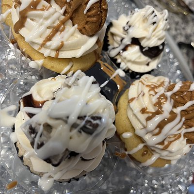 Cookie And Cream Cupcakes