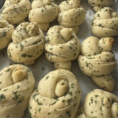 Sourdough Garlic knots