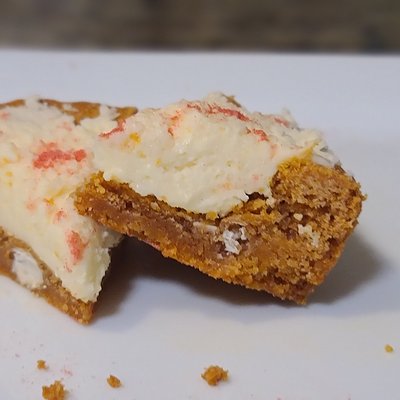 Strawberry Cheesecake Cookies
