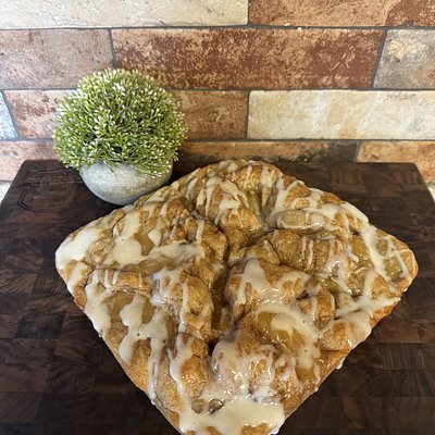 Cinnamon Apple Focaccia 