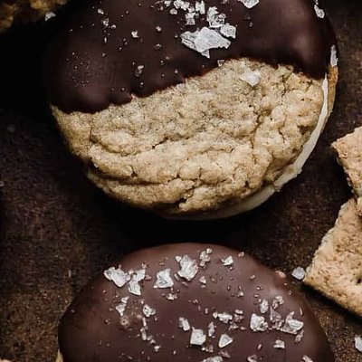 Smore’s Sandwich Cookie