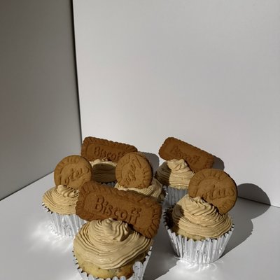 Biscoff Cupcakes Dozen 