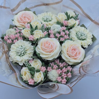 12 Cupcake Bouquet 