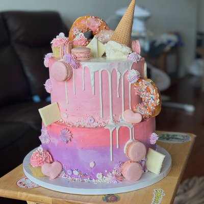 Two Tier Custom Cake: 6 & 8 Inch, 2 Layers Each