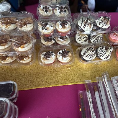 Basic 30 Ct Cupcakes 