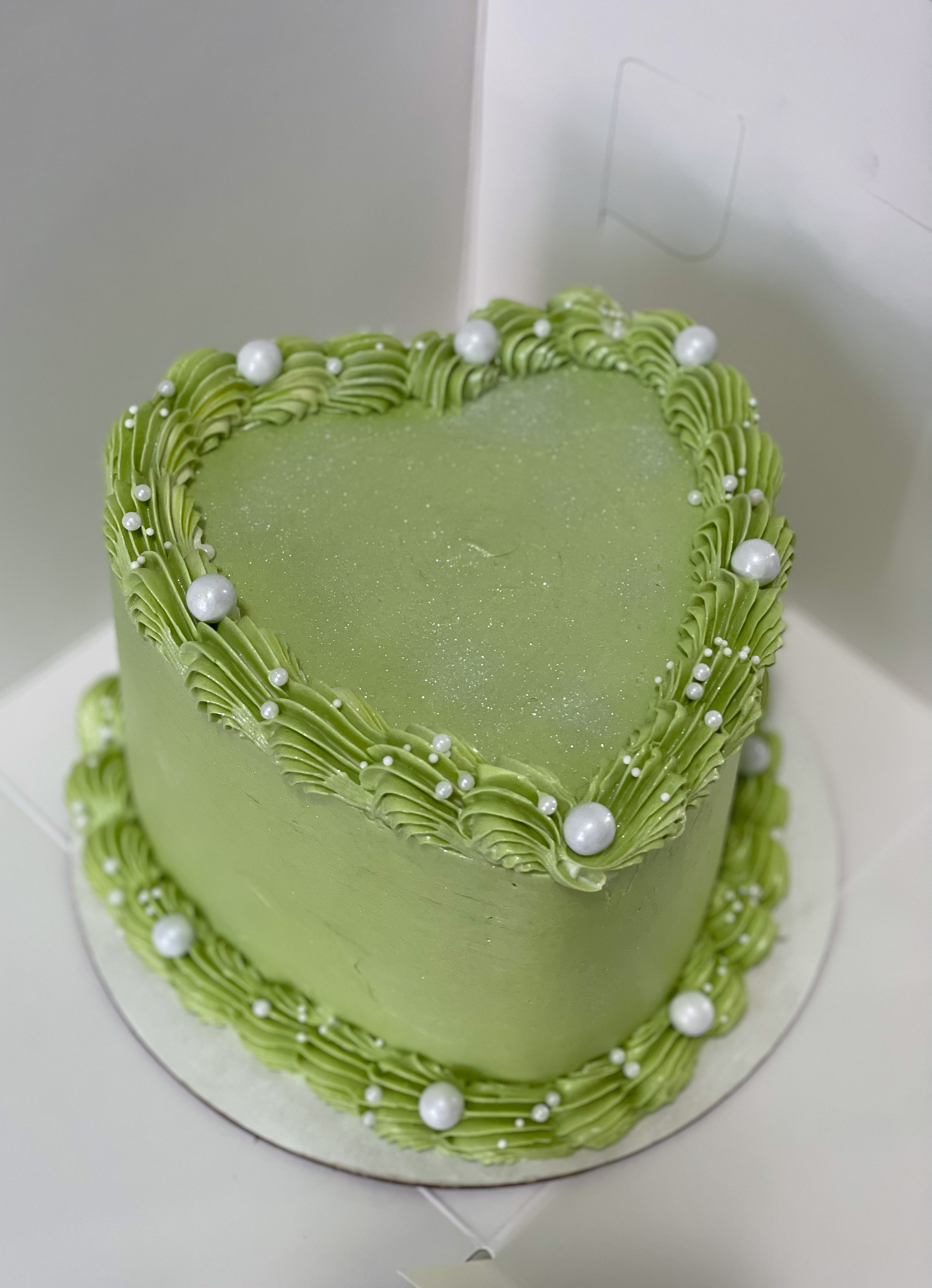 6” Heart Cake 