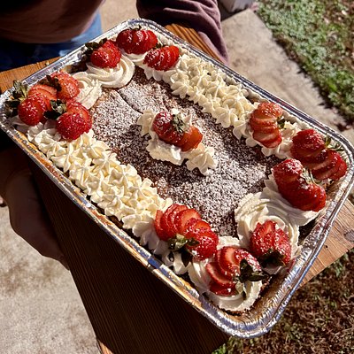 Churro Cheesecake Tray (9x13) 16-18 Servings 