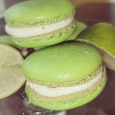 Key Lime w/ Graham Macarons (1doz)