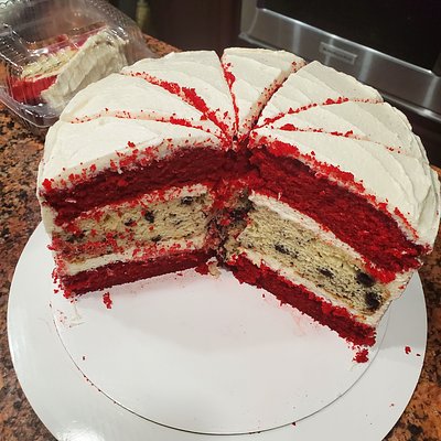 Red Velvet Oreo Layer Cake 