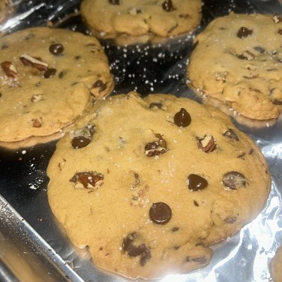 Brown Butter Turtle Cookies 