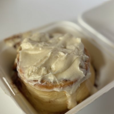 Jumbo Cinnamon Rolls (8 Pack)