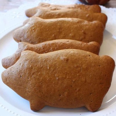 Marranitos (Gingerbread Piggies)
