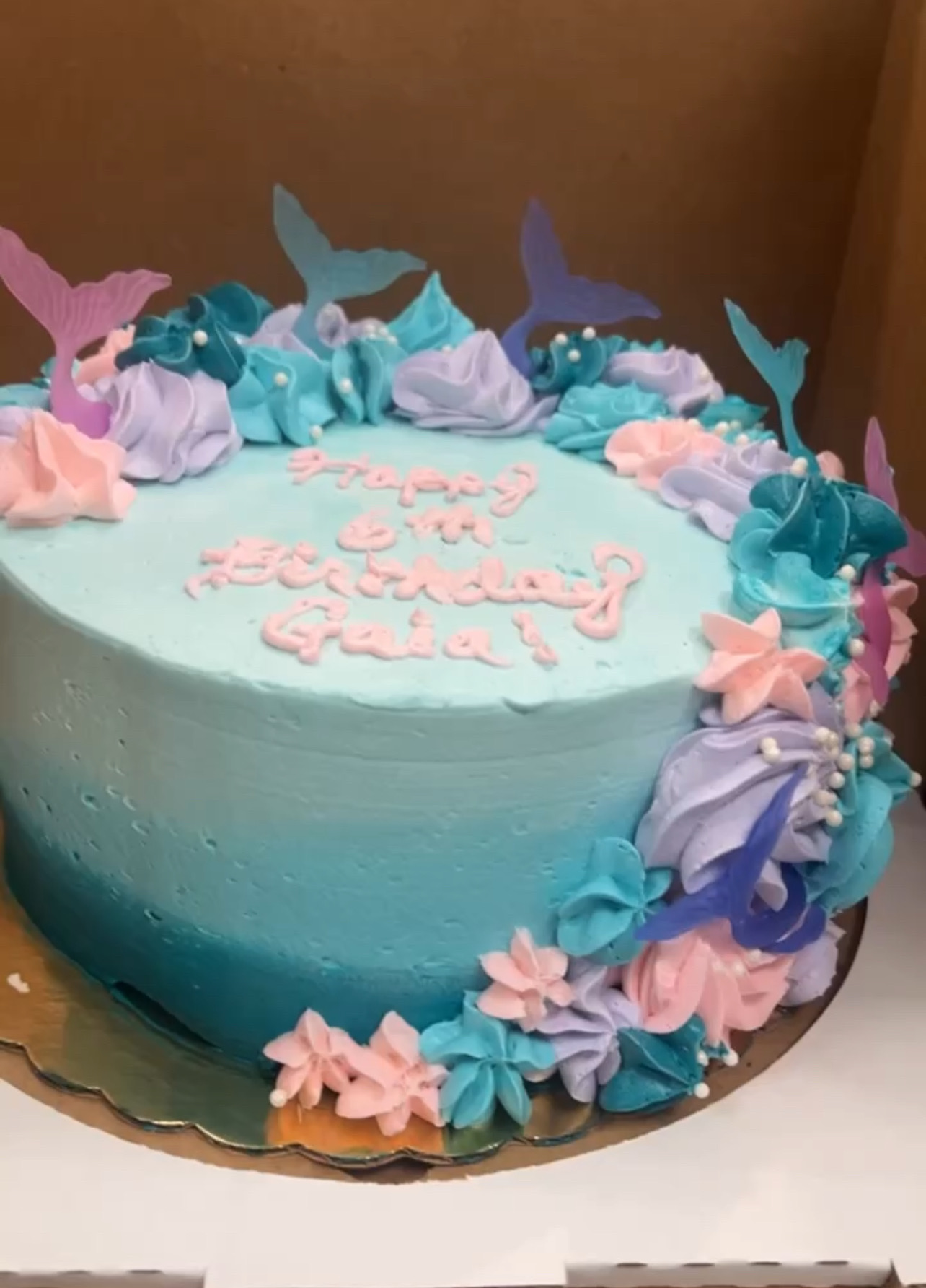 Cake/Cupcake combo