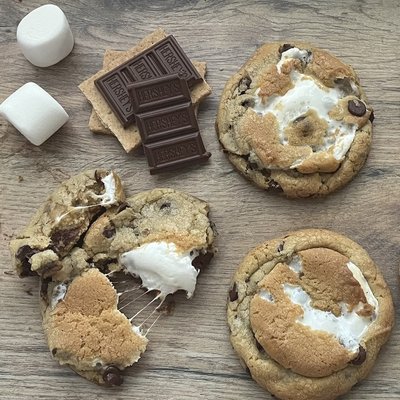 Specialty S’mores Stuffed Cookie