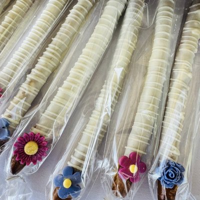 Chocolate-covered Pretzel Sticks