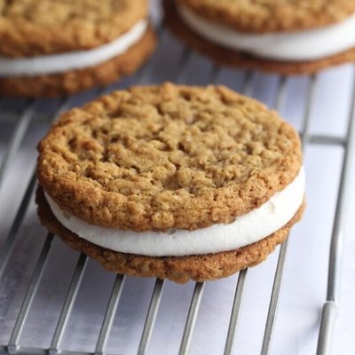 Oatmeal Cream Pies 