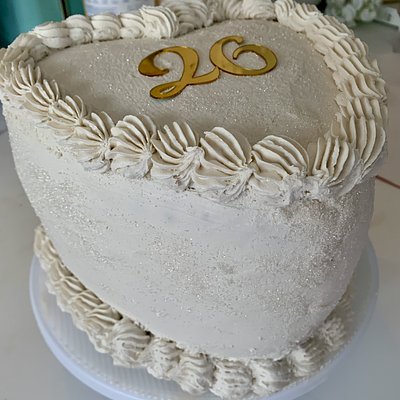 Heart Cake - 4 Layer-10 Inch - Vanilla, Red Velvet, Chocolate Or Lemon