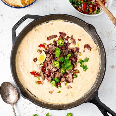 Brisket Queso Nachos 