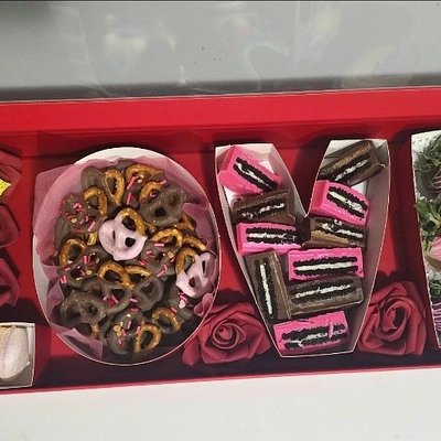 L O V E Box