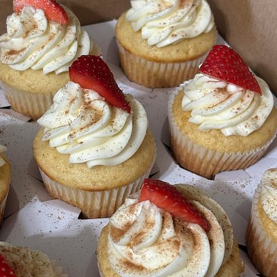 Tres Lech Cupcakes 