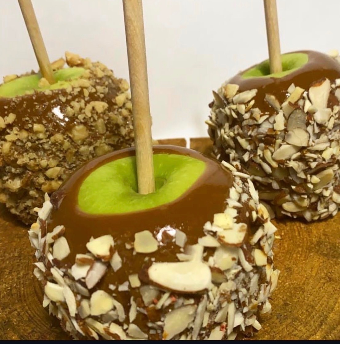 Caramel Or Chocolate Apples (Dozen)