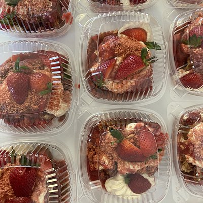 [Copy] Strawberry Shortcake  Cinnamon Rolls