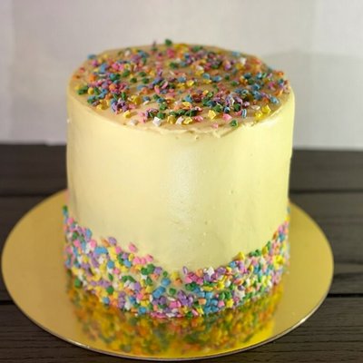 8" Round 2-layer Cake