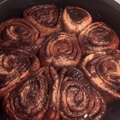 Cinnamon Rolls 