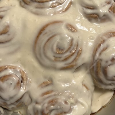 Cinnamon Rolls (2 For $14)