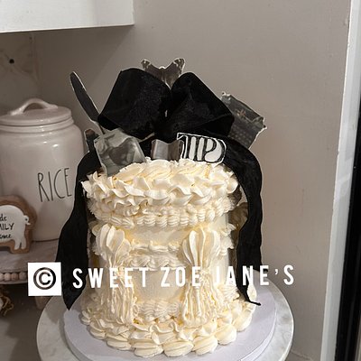 Custom 6” 4 Layer Cake  Lambeth Style 