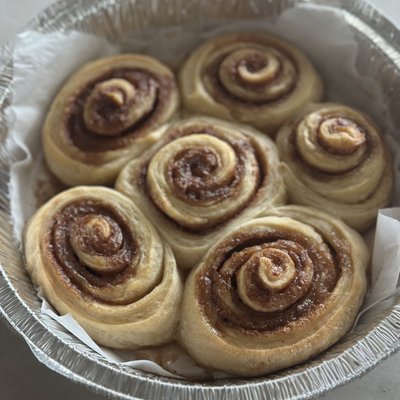 Cinnamon Rolls Icing On The Side