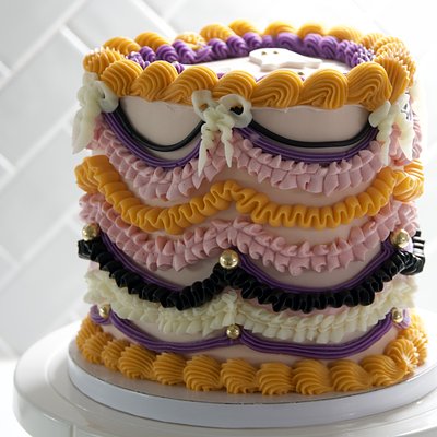 Tall 6” Vintage Cake - Serves approximately 15-20guests