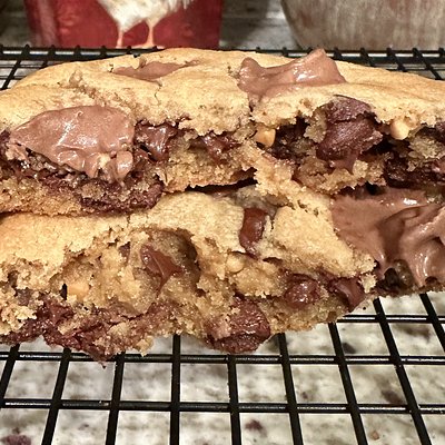  Peanut Butter Chocolate Chip Cookies 6 Pack 