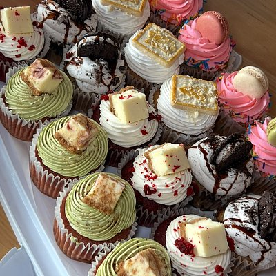 Cupcakes Large Sizes (per Dozen/custom Event)