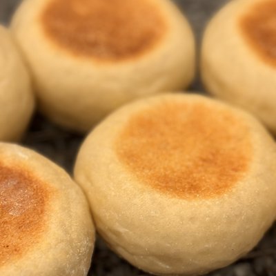Sourdough English Muffins (6)