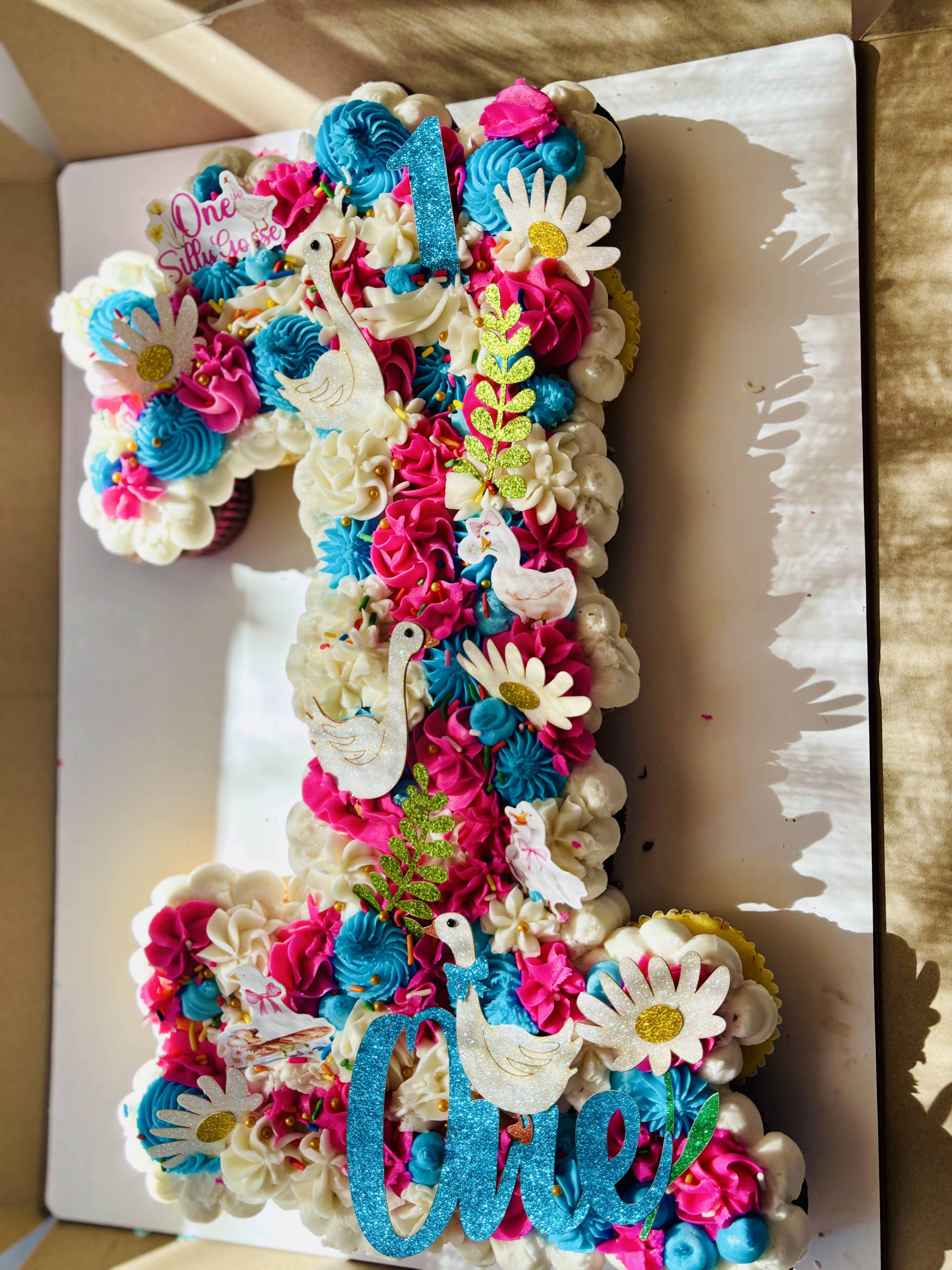 Custom Pullapart Cakes