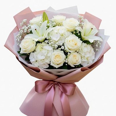 White Whispers Bouquet 